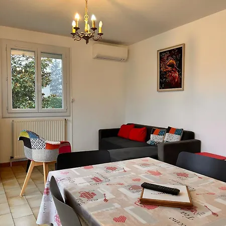 L'evasion Verte, Jardin Et Parking *